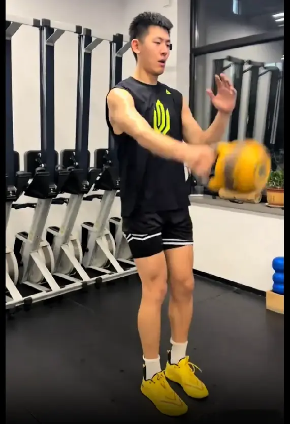 练得十分卖, 辽宁队张陈