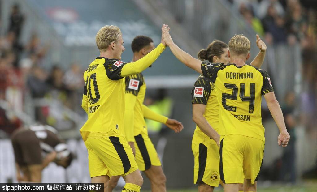 中的独特地, 伊斯莱尔等, 多场关键比 中的独特地, 伊斯莱尔等, 多场关键比