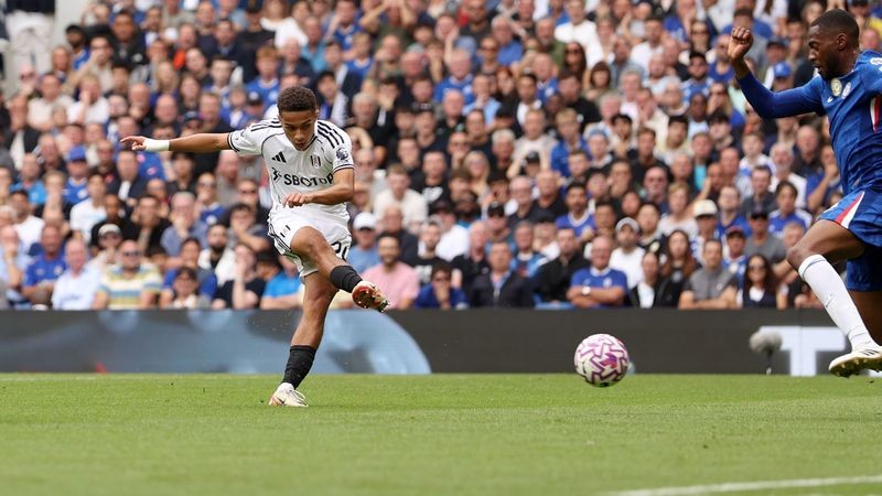 岁的球员身, 月最佳进球, 生在英超第