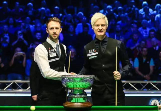 小特, 日消息, 世锦赛冠军