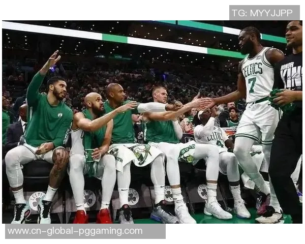 12月24日NBA焦点战雄鹿对决凯尔特人精彩直播全程回放与分析